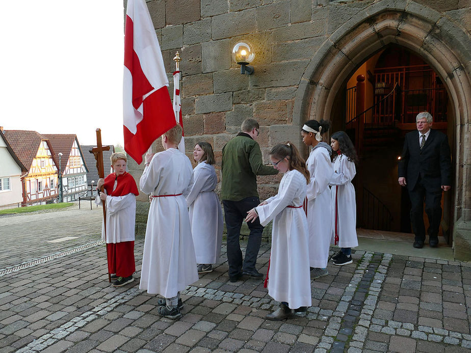 Lumen Christi - Auferstehungsmesse in St. Crescentius (Foto: Karl-Franz Thiede)